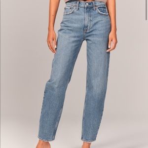 Abercrombie & Fitch 80s Mom High Rise Jeans